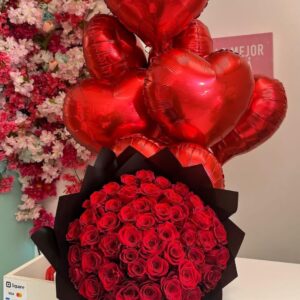 Ramo de 80 rosas + globos en helio