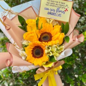 Ramo De Girasoles Con Rosas #1