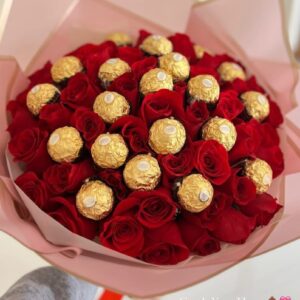 Ramo De Rosas + Chocolates Ferrero