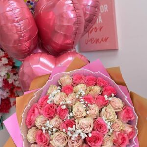 Ramo De Rosas Mixtas + Globos En Helio